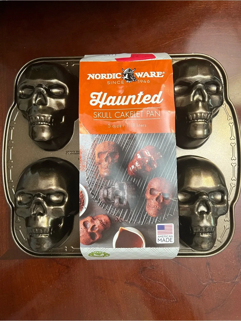 Nordic Ware Metallic Gray Haunted Skull Cakelet Pan, 6-Cavity